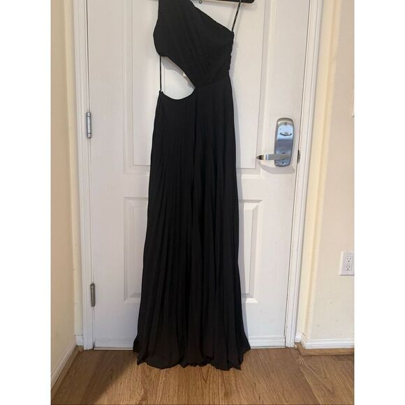 Sonya Moda Black One Shoulder Pleated Maxi Gown Cutout Formal Dress size S NWT - Picture 4 of 6